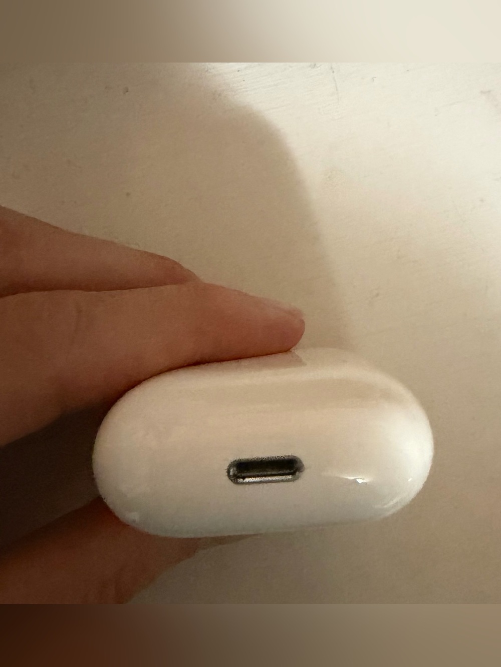 Apple Air Pods with Blue Case Apple airpods - Picture 5 of 6